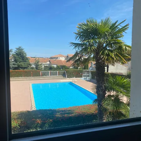 Avec Piscine 500m De La De Pontaillac *